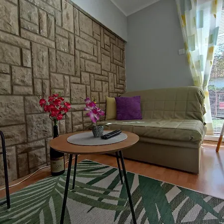 Διαμέρισμα Privatni Smestaj Tesevic *